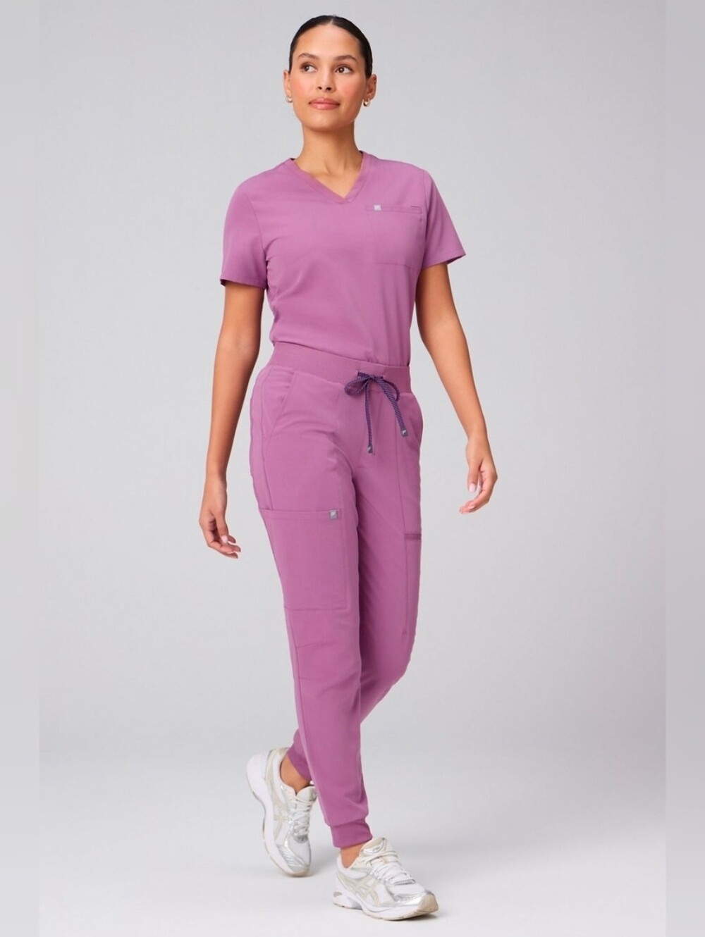Fabletics Women’s Vital Top On-Call Joggers Scrub Set in Cloudberry Size Medium